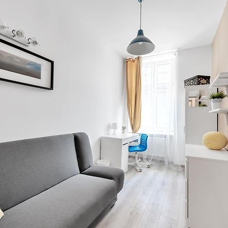Centrum Fabryczna Rooms ウッチ エクステリア 写真
