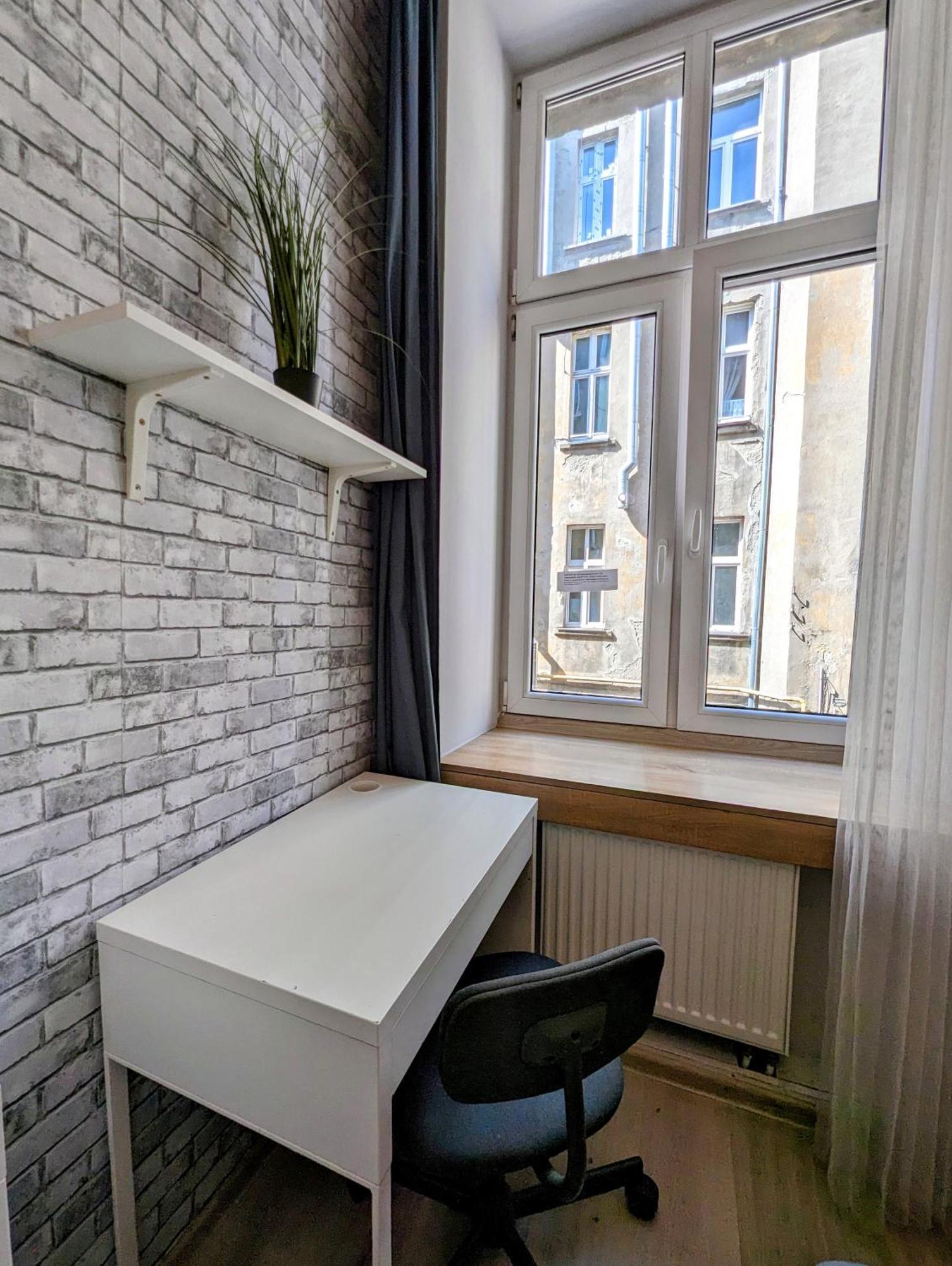 Centrum Fabryczna Rooms ウッチ 部屋 写真