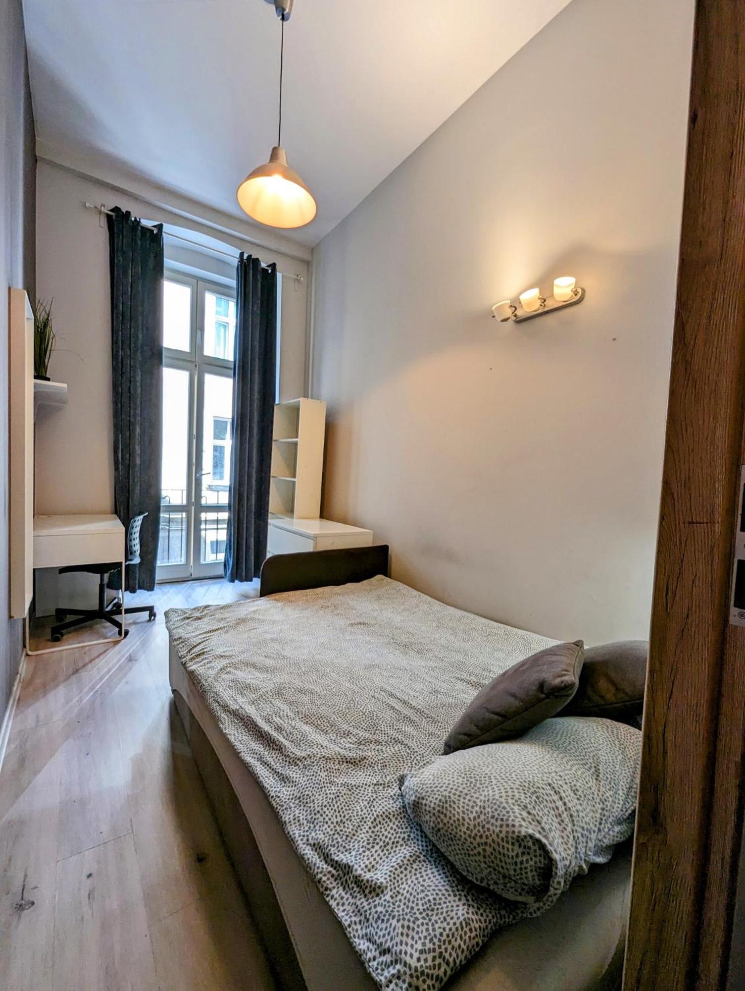 Centrum Fabryczna Rooms ウッチ エクステリア 写真